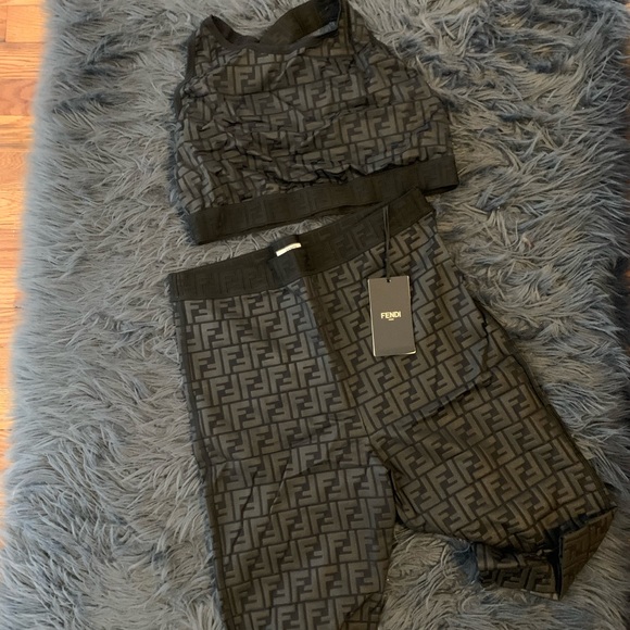 Fendi Rama embossed fitness top size 50/14 - Picture 7 of 8